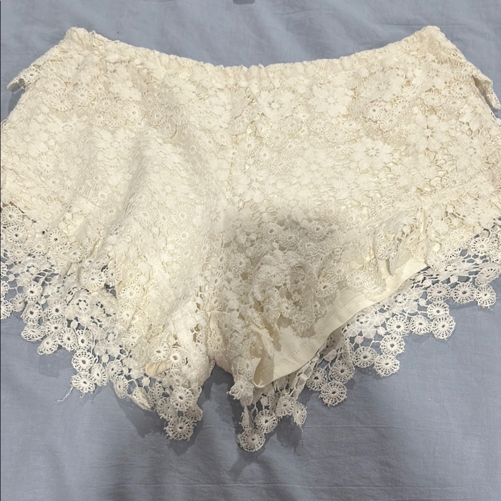 Elegant Cream Lace Women's Shorts